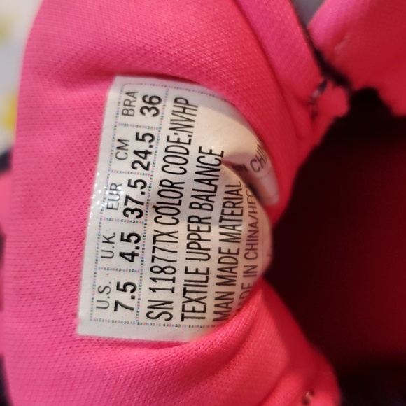 Skechers Womens 7.5 Black and Pink Knit Sneakers - Picture 6 of 6